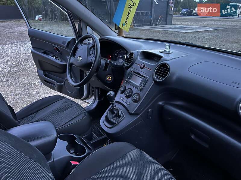 Мікровен Kia Carens 2011 в Калуші фото 14 Мікровен Kia Carens 2011 в Калуші