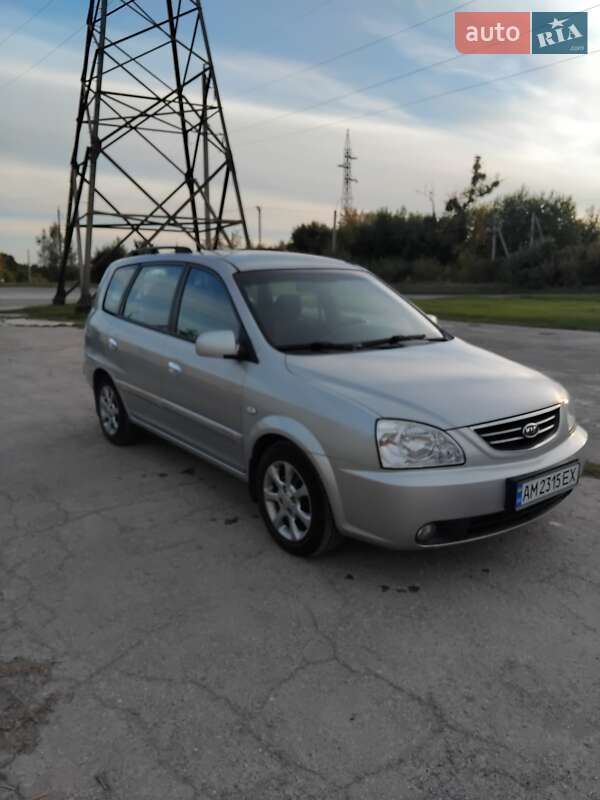 Kia Carens 2006