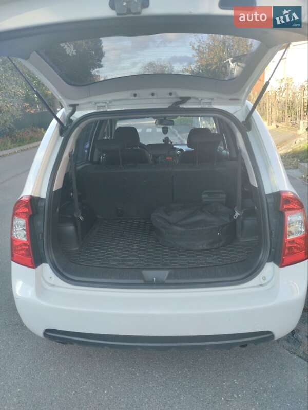Минивэн Kia Carens 2007 в Хмельницком фото 3 Минивэн Kia Carens 2007 в Хмельницком