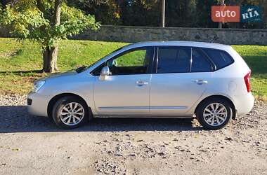 Мінівен Kia Carens 2010 в Кременчуці