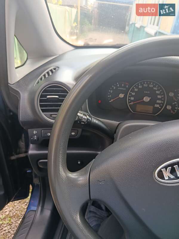 Минивэн Kia Carens 2009 в Коростене фото 8 Минивэн Kia Carens 2009 в Коростене