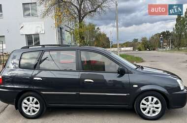 Минивэн Kia Carens 2005 в 