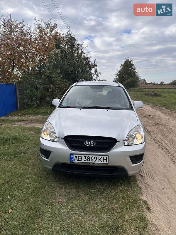 Минивэн Kia Carens 2009 в Гайсине фото 7 Минивэн Kia Carens 2009 в Гайсине