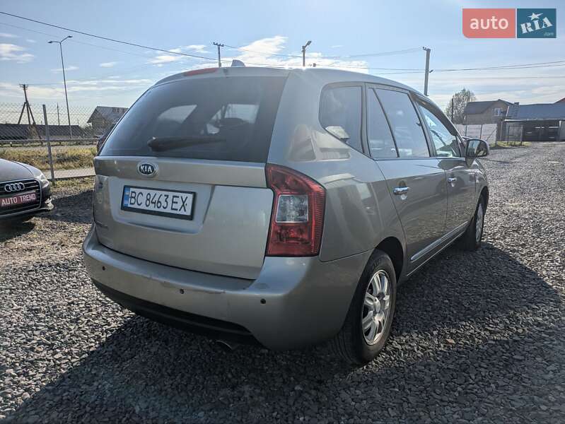 Минивэн Kia Carens 2007 в Львове