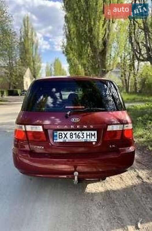 Минивэн Kia Carens 2003 в Каменец-Подольском фото 5 Минивэн Kia Carens 2003 в Каменец-Подольском