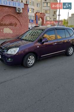 Мінівен Kia Carens 2008 в Шрамківці