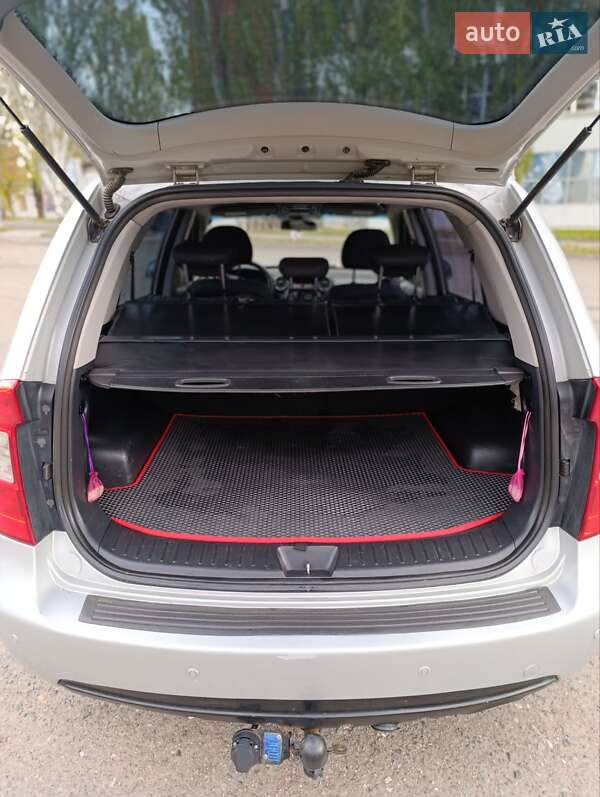 Минивэн Kia Carens 2007 в Николаеве фото 6 Минивэн Kia Carens 2007 в Николаеве