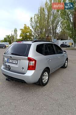 Минивэн Kia Carens 2007 в 