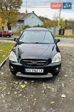 Минивэн Kia Carens 2008 в Хусте