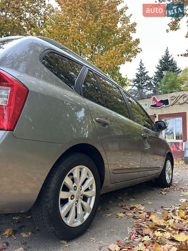 Мікровен Kia Carens 2012 в Одесі