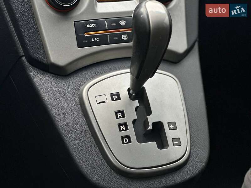 Мінівен Kia Carens 2008 в Києві