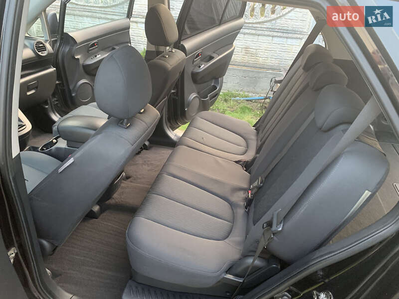 Мінівен Kia Carens 2006 в Львові