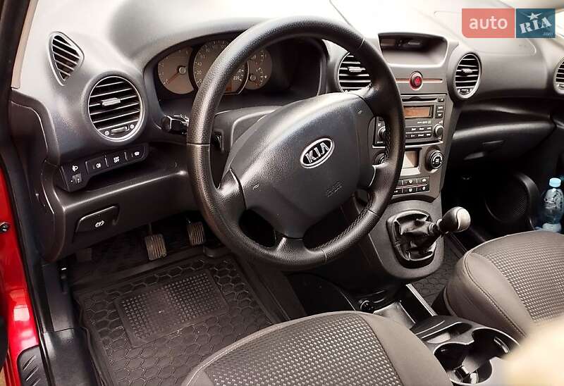 Минивэн Kia Carens 2007 в Харькове фото 10 Минивэн Kia Carens 2007 в Харькове