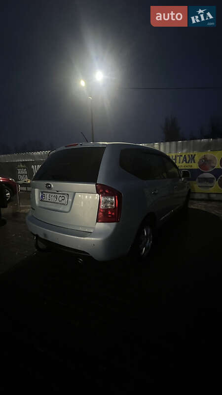Минивэн Kia Carens 2007 в Кременчуге