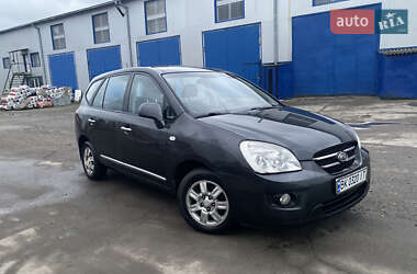 Минивэн Kia Carens 2008 в Ровно