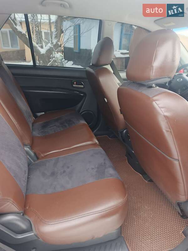 Минивэн Kia Carens 2007 в Борщеве