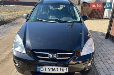 Минивэн Kia Carens 2006 в Полтаве
