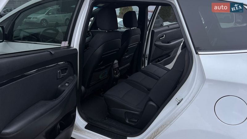 Мікровен Kia Carens 2013 в Коростені