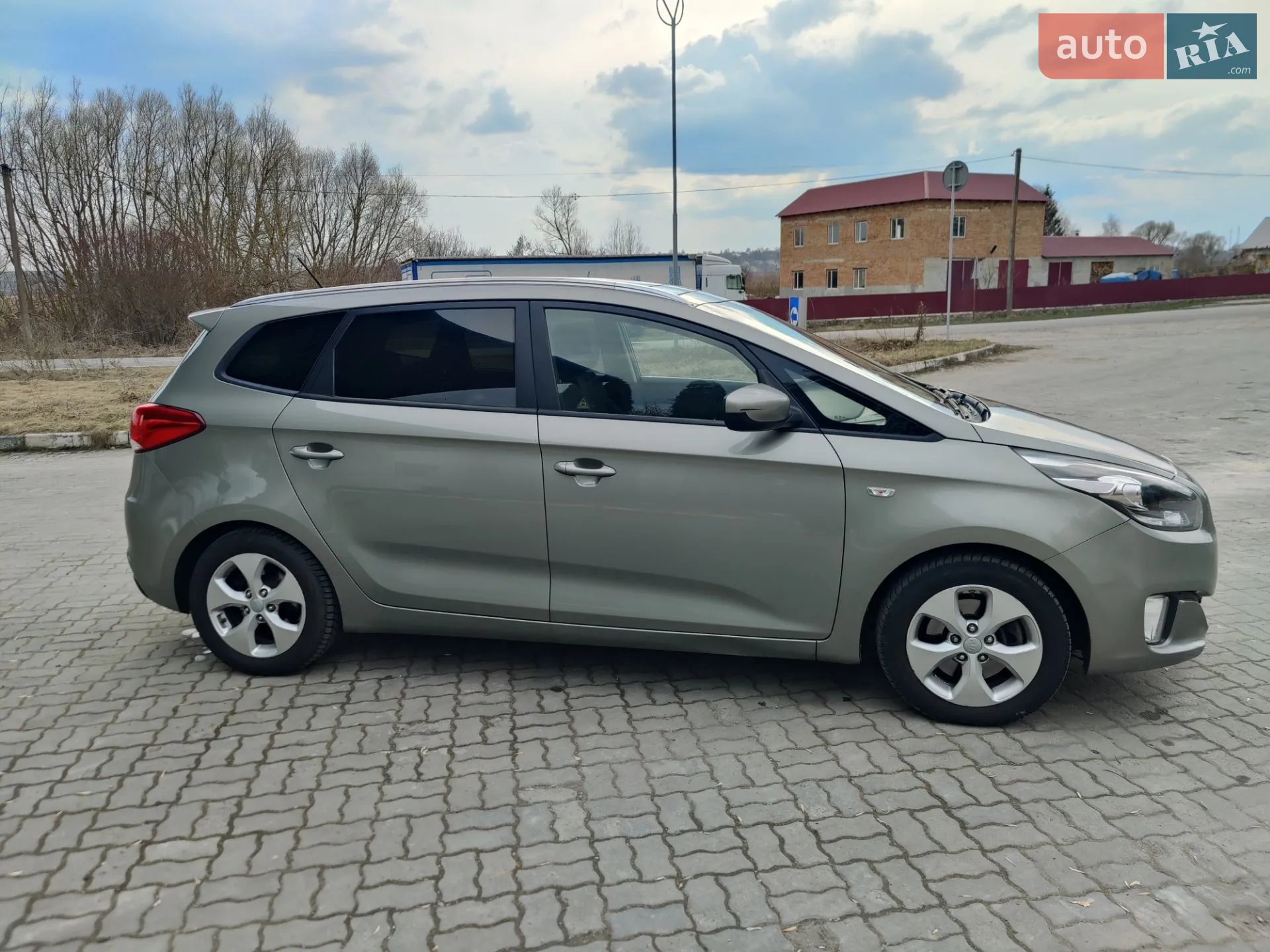 2014 Kia Carens - мініатюра 4