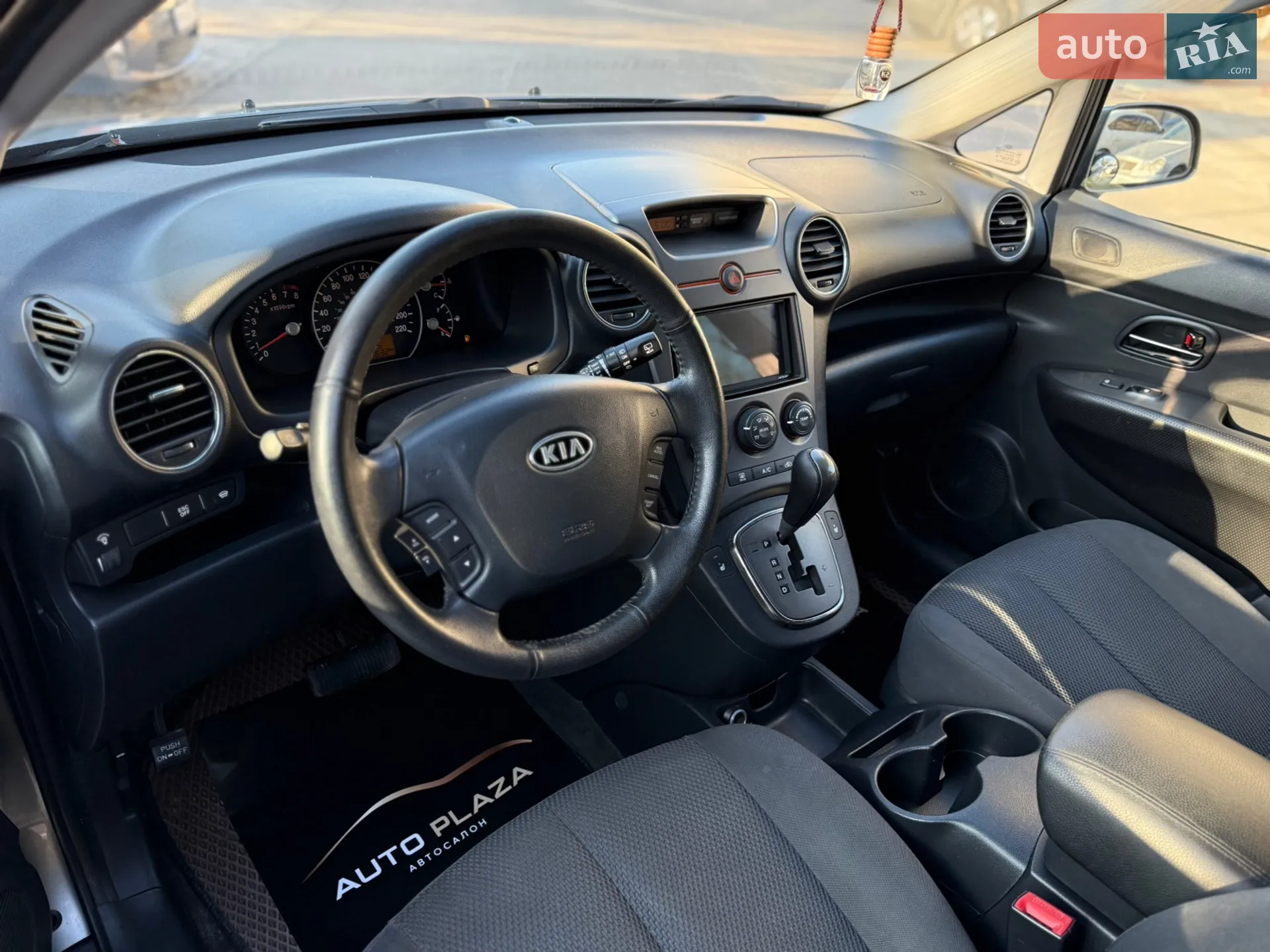 2012 Kia Carens - мініатюра 37