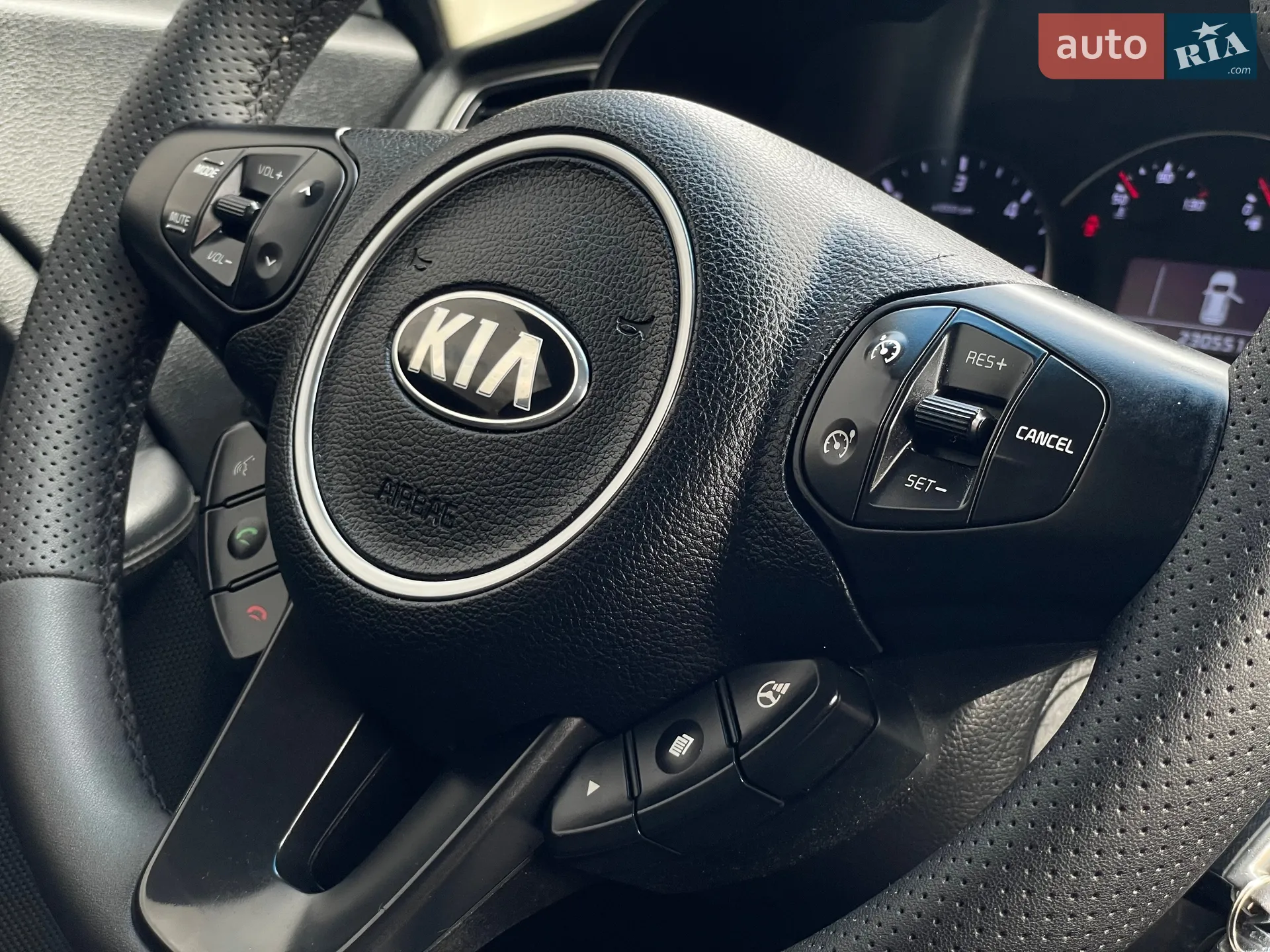 2013 Kia Carens - мініатюра 37