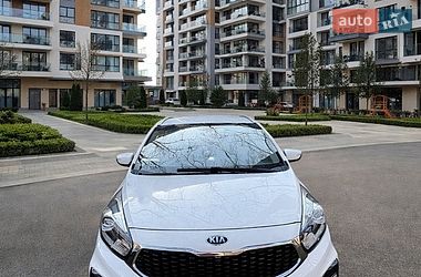 Мікровен Kia Carens 2016 в Ізмаїлі