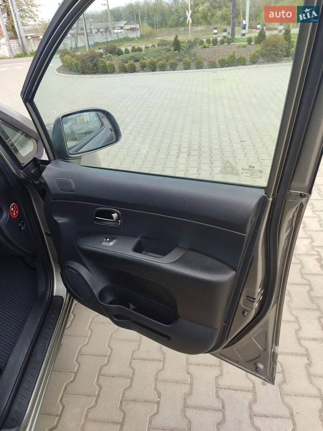2011 Kia Carens - мініатюра 19