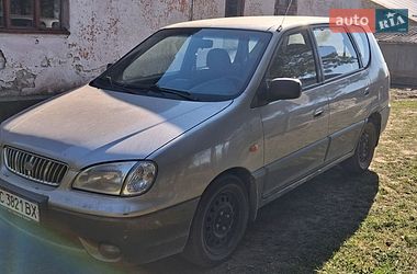 Минивэн Kia Carens 2001 в Львове