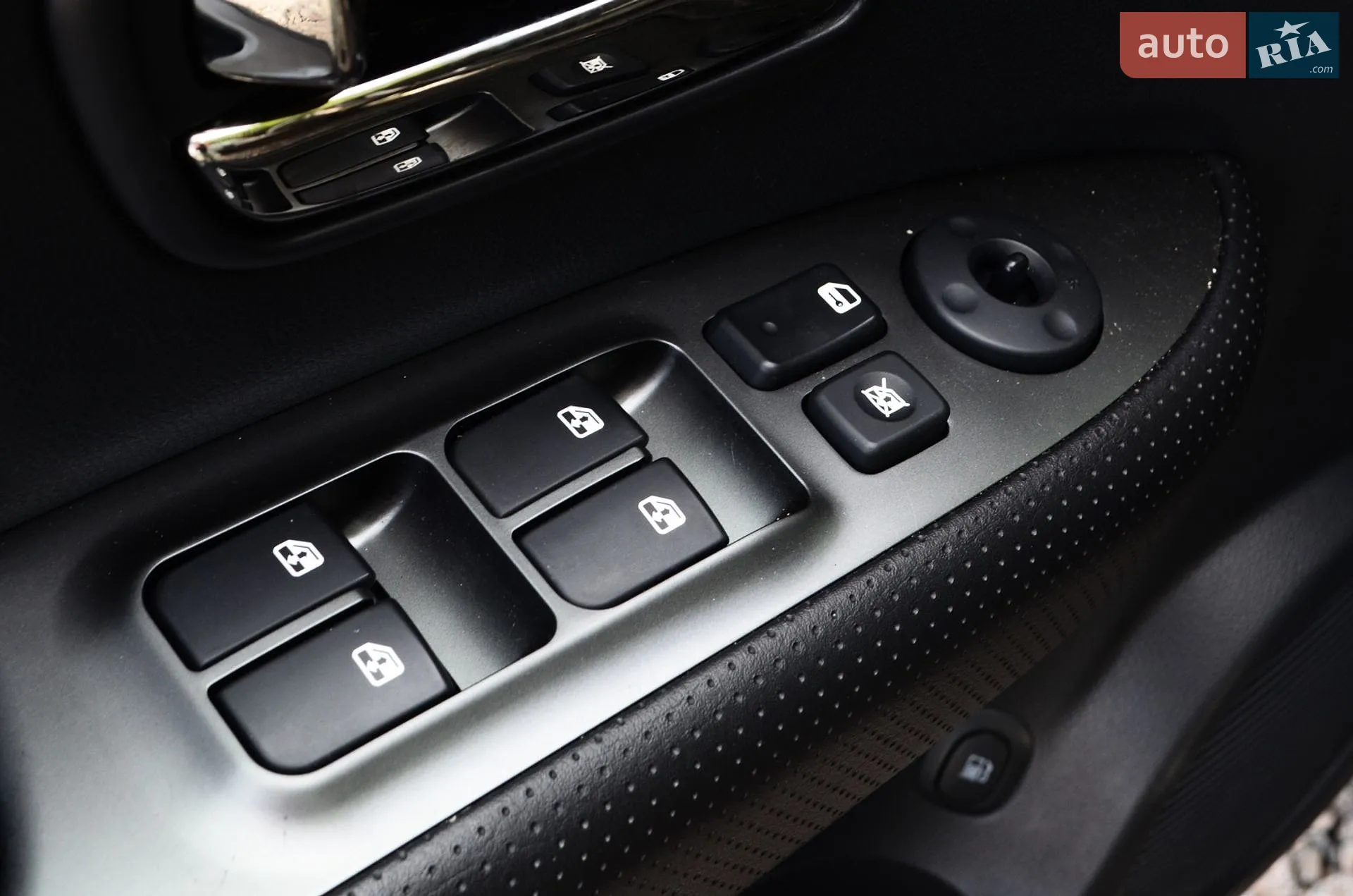 2011 Kia Carens - мініатюра 13