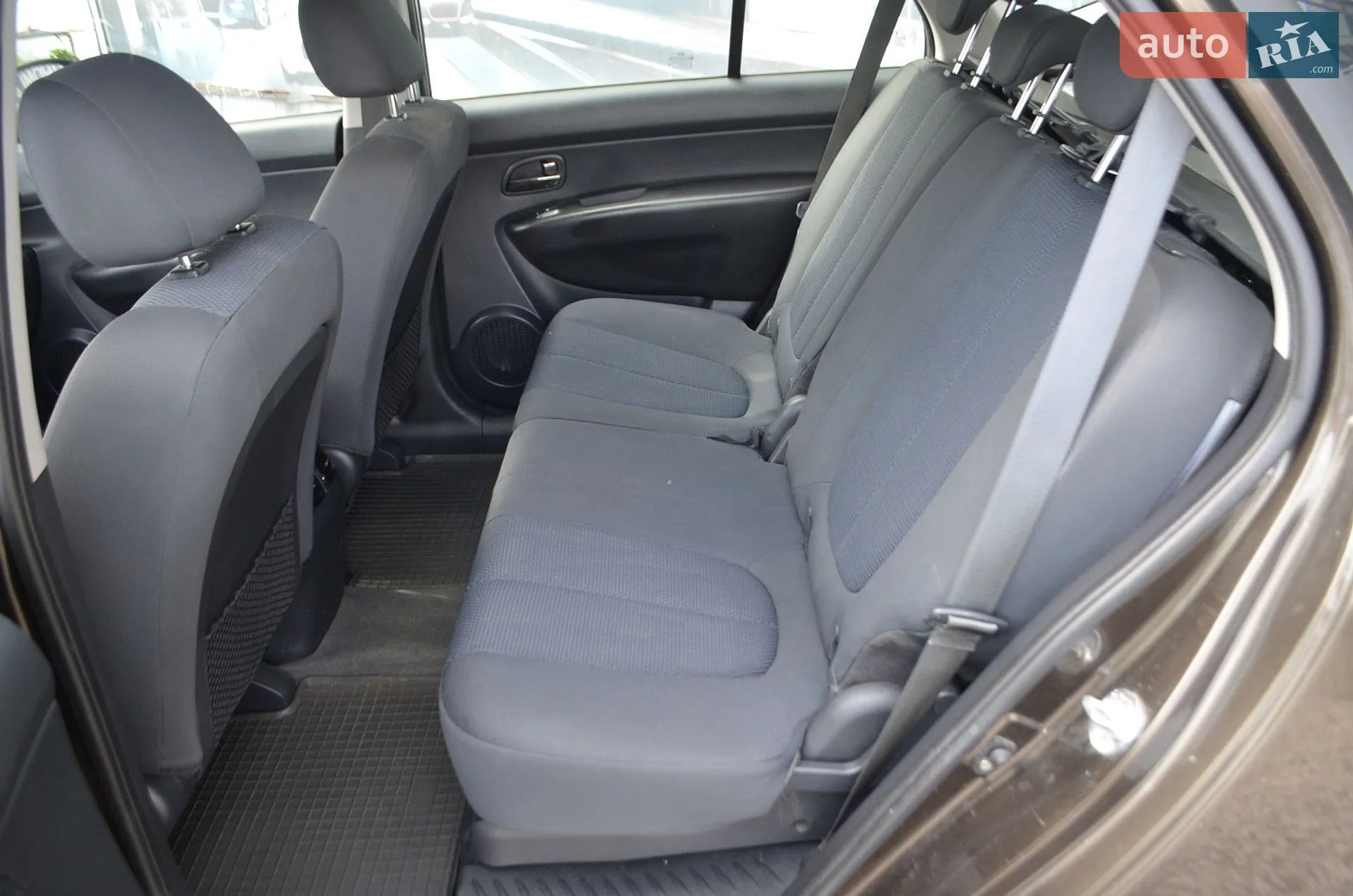 2011 Kia Carens - мініатюра 20