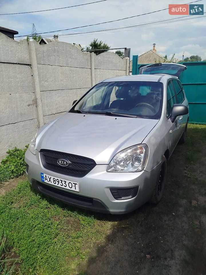 2010 Kia Carens - мініатюра 24