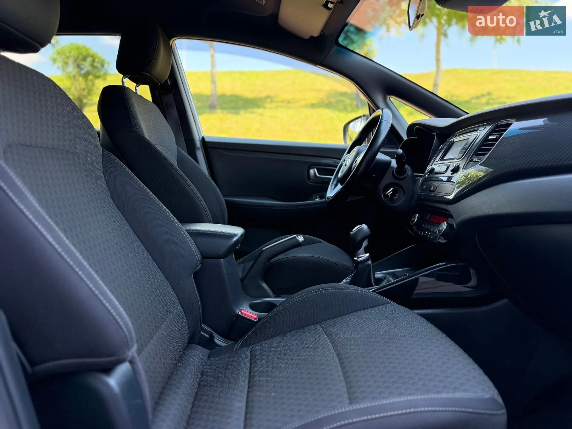 2017 Kia Carens - мініатюра 15