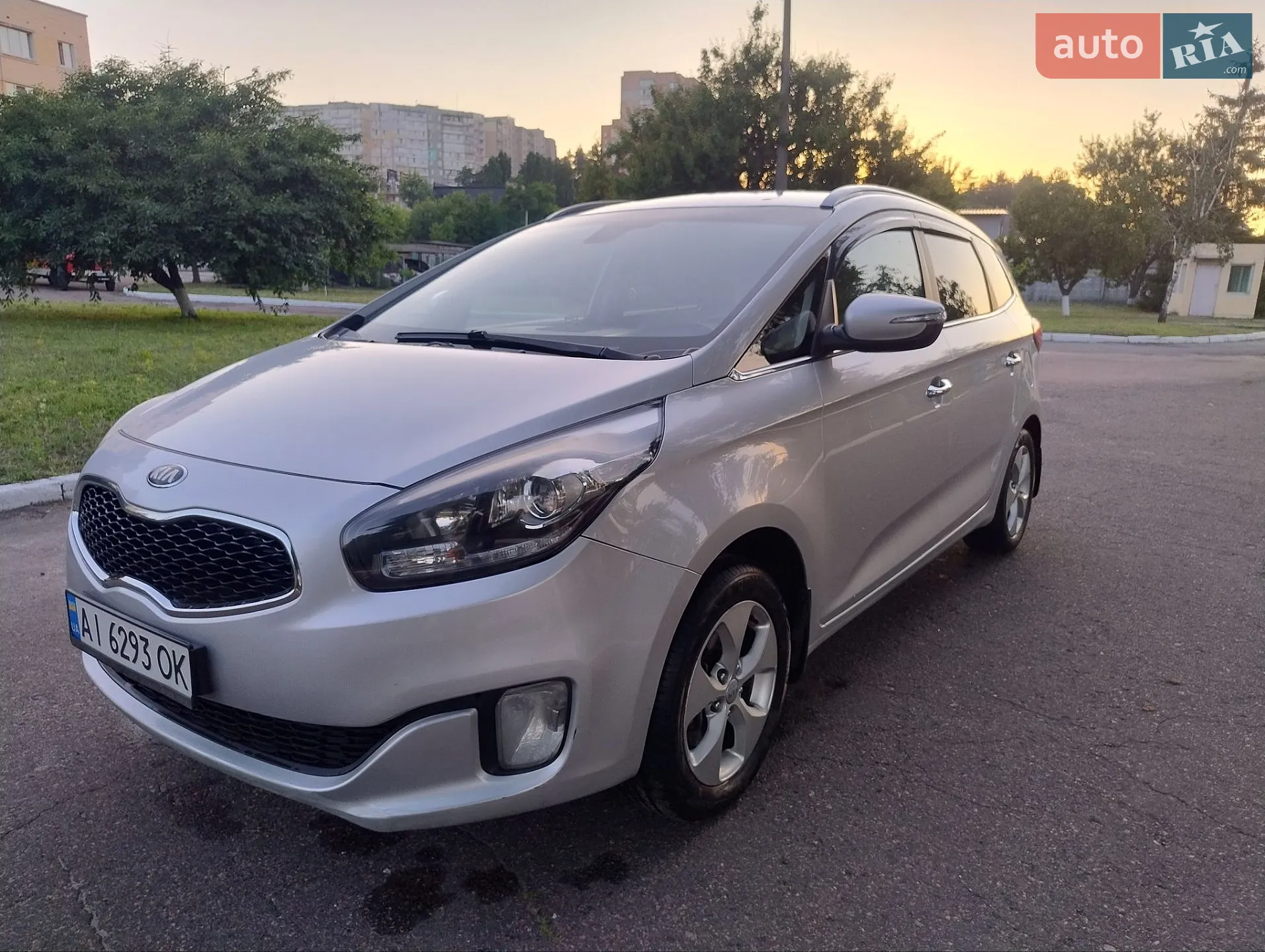 2013 Kia Carens - фото 1