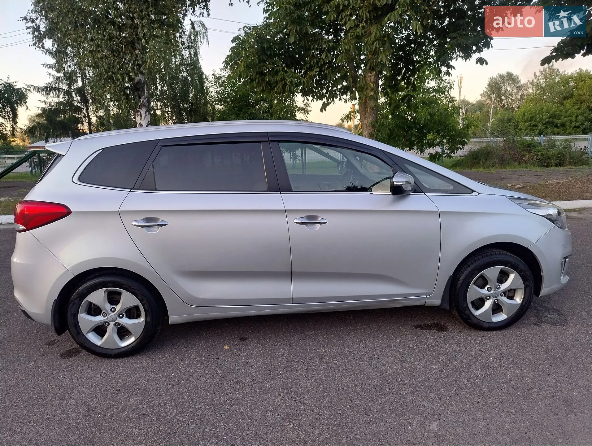 2013 Kia Carens - мініатюра 4