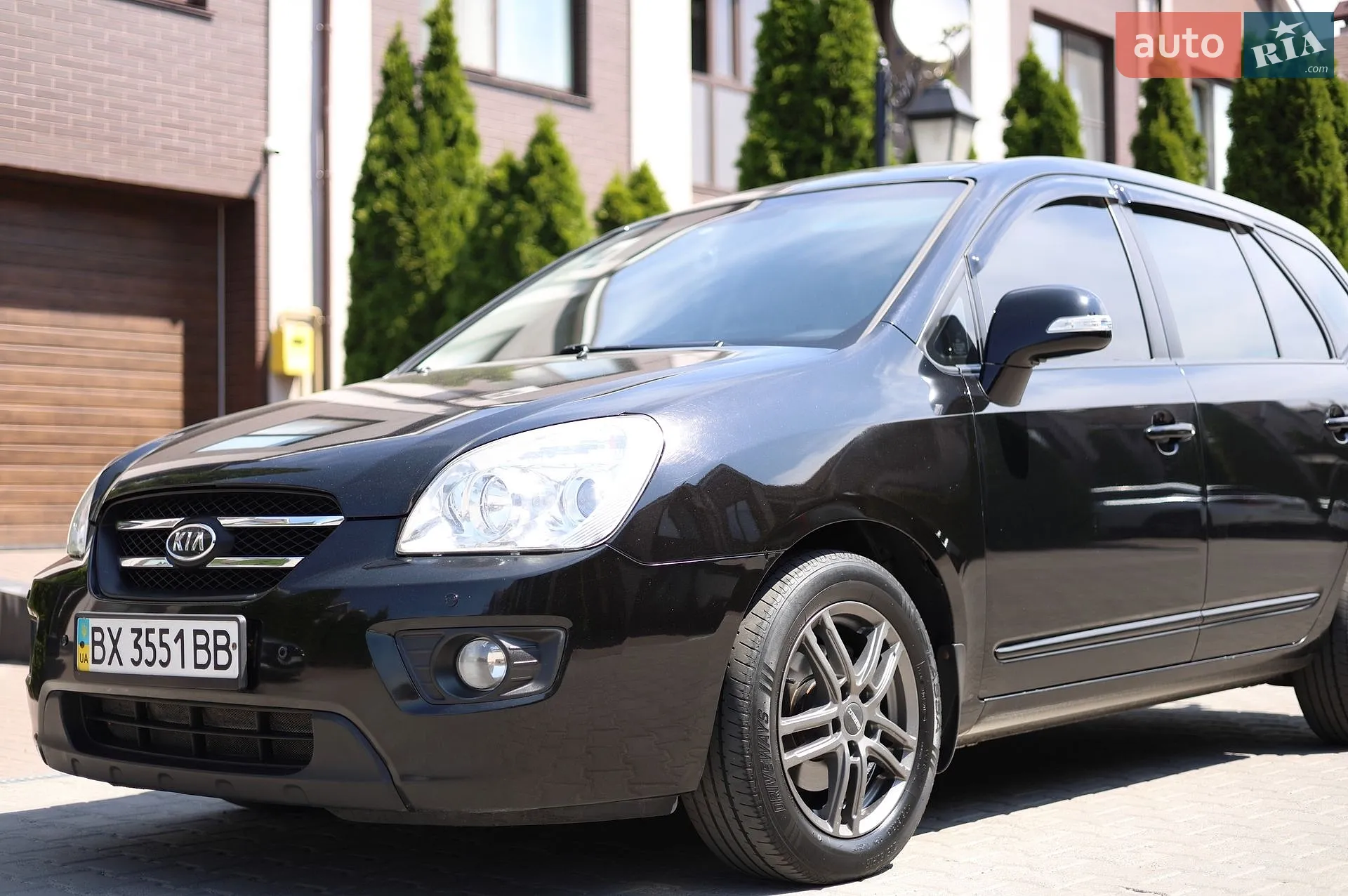 2010 Kia Carens - фото 1