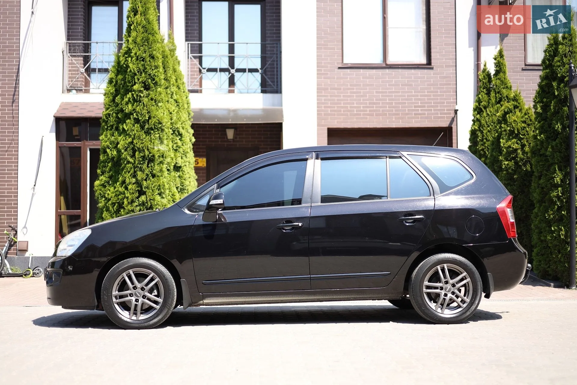 2010 Kia Carens - мініатюра 6