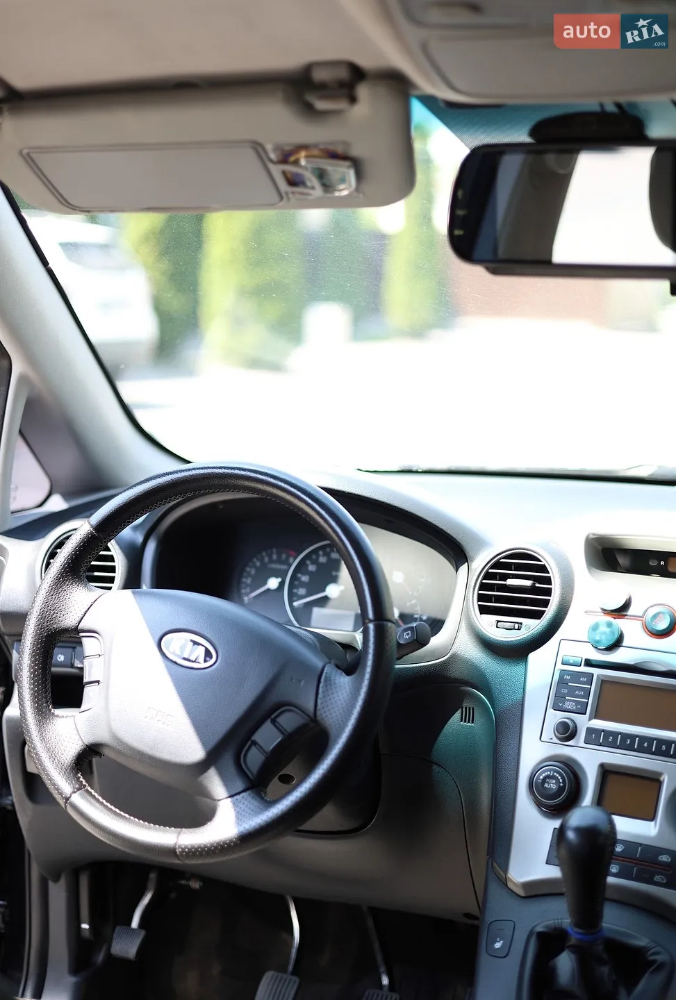 2010 Kia Carens - мініатюра 22