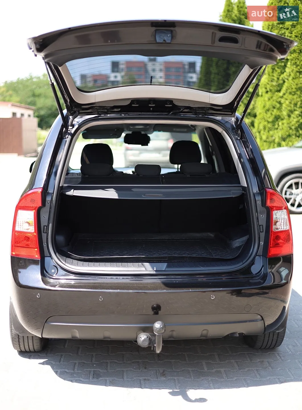 2010 Kia Carens - мініатюра 28