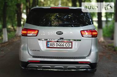 Минивэн Kia Carnival 2014 в Виннице