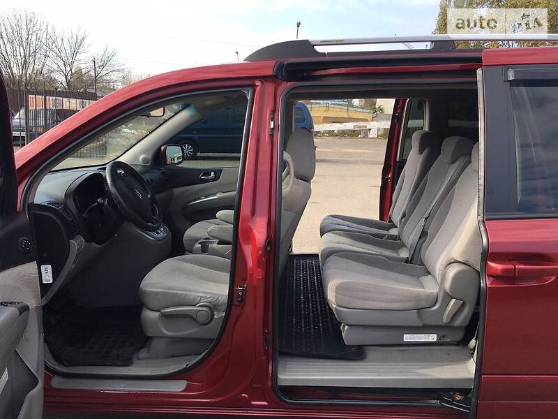 Мінівен Kia Carnival 2006 в Миколаєві