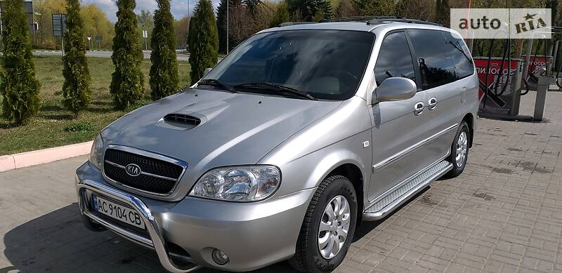 Мінівен Kia Carnival 2005 в Дубні фото 2 Мінівен Kia Carnival 2005 в Дубні