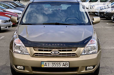 Мінівен Kia Carnival 2008 в Києві