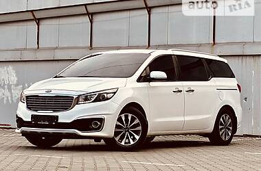 Мінівен Kia Carnival 2015 в Одесі