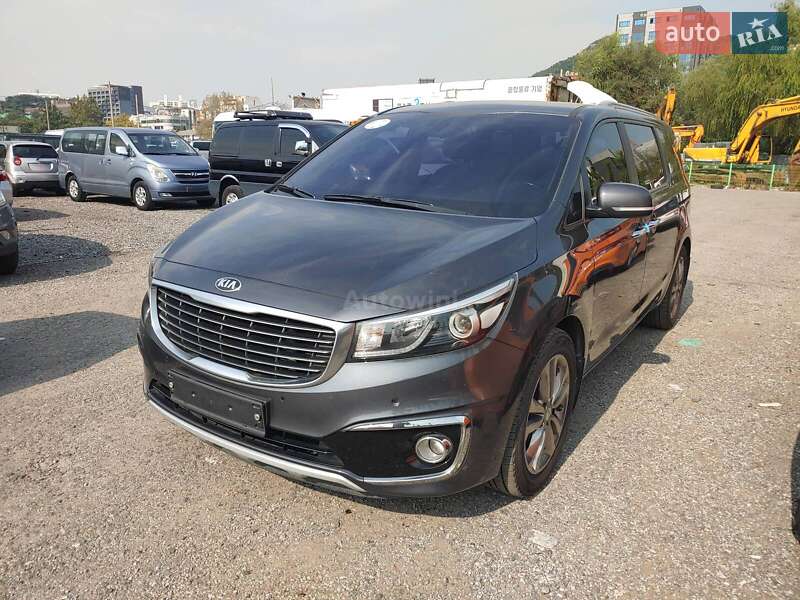 Минивэн Kia Carnival 2016 в Одессе