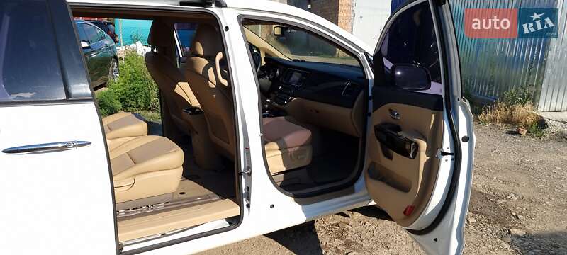 Минивэн Kia Carnival 2018 в Черновцах фото 15 Минивэн Kia Carnival 2018 в Черновцах