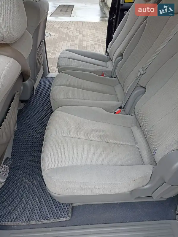 Kia Carnival 2008