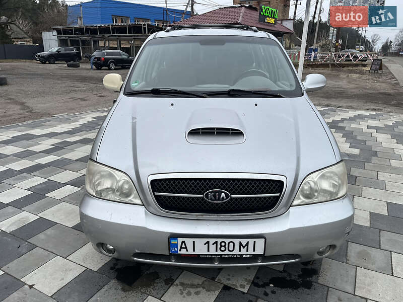 Мінівен Kia Carnival 2003 в Бучі