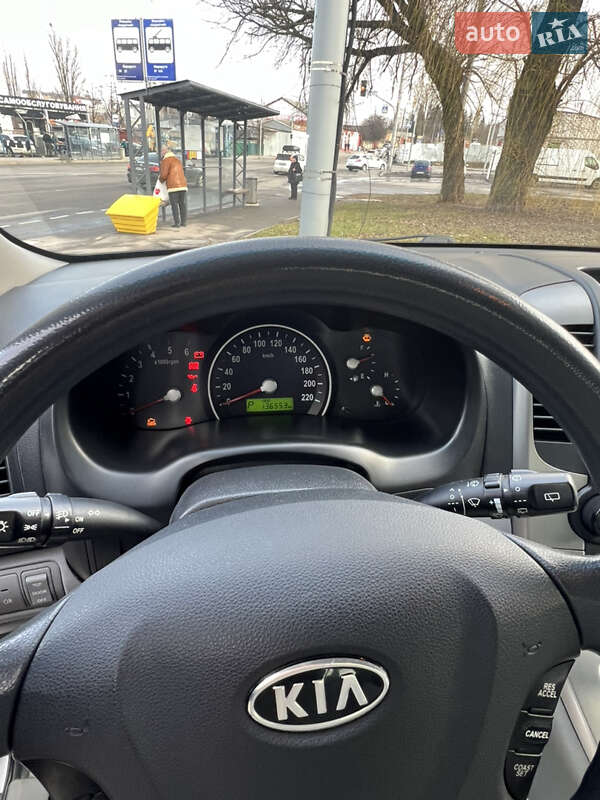 Минивэн Kia Carnival 2008 в Виннице фото 7 Минивэн Kia Carnival 2008 в Виннице