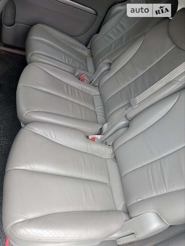 Минивэн Kia Carnival 2006 в Киеве фото 30 Минивэн Kia Carnival 2006 в Киеве