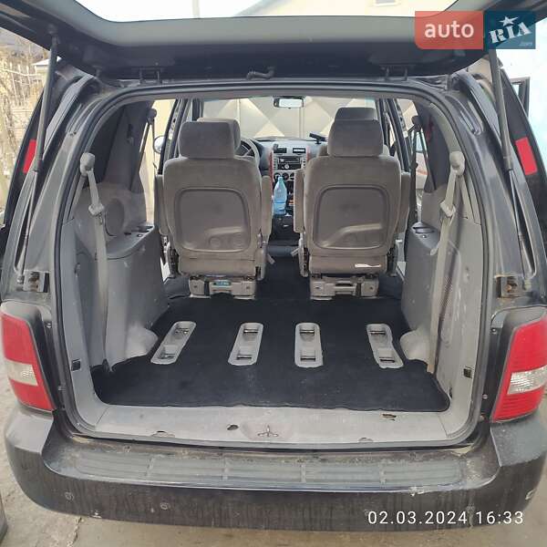 Мінівен Kia Carnival 2003 в Дніпрі фото 4 Мінівен Kia Carnival 2003 в Дніпрі